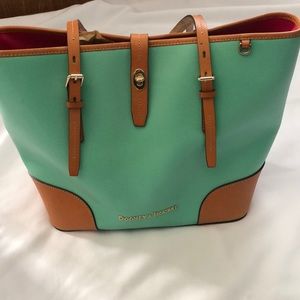 Dooney & Bourke